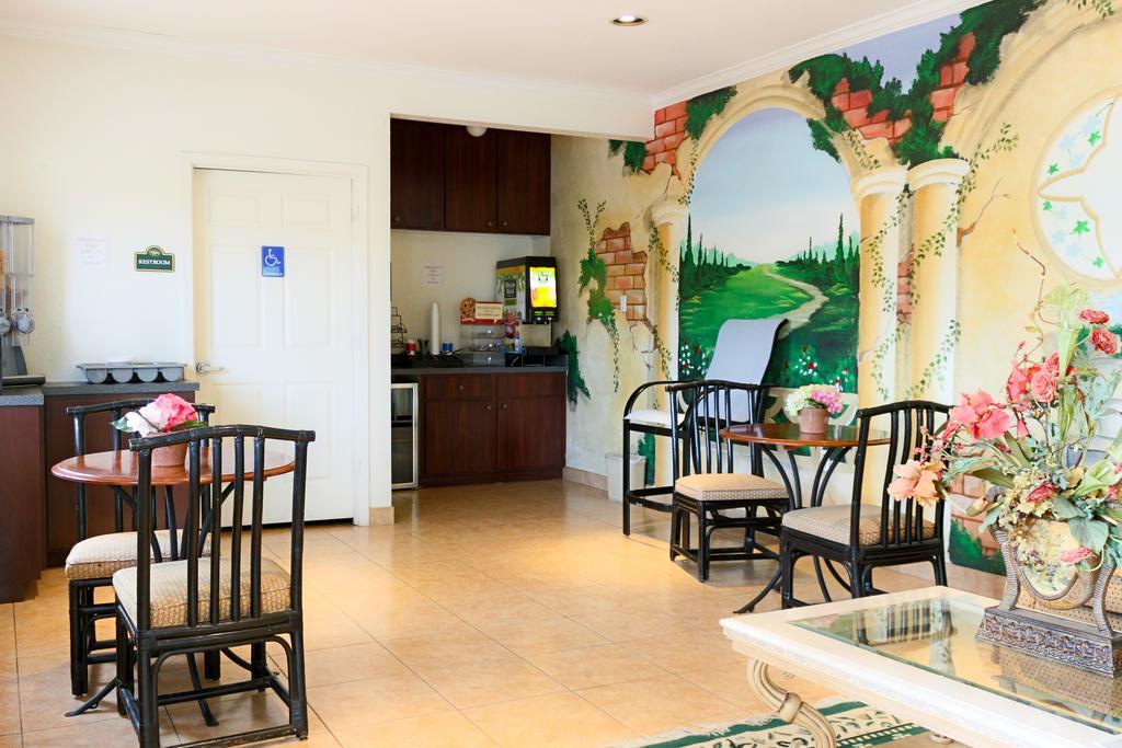 The Symphony Inn & Suites Houston Bagian luar foto