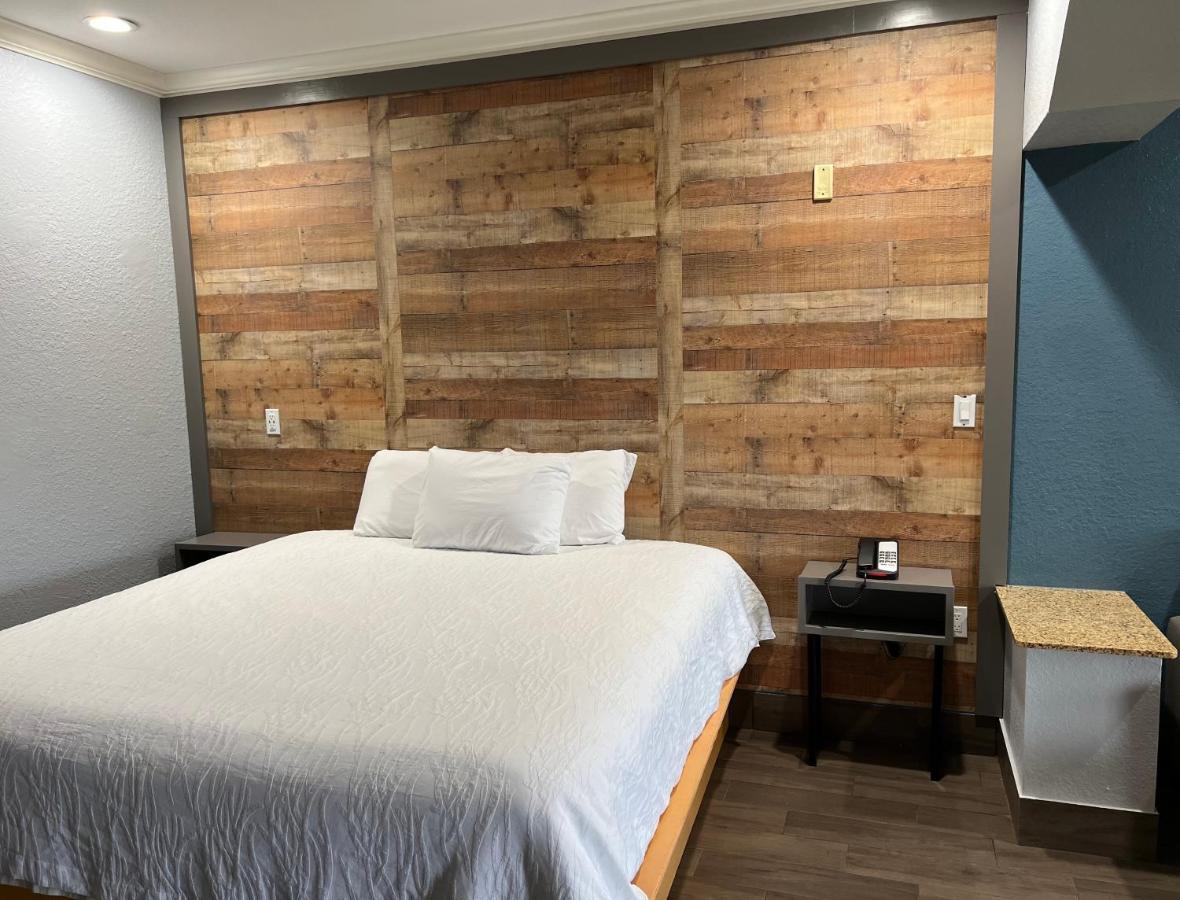 The Symphony Inn & Suites Houston Bagian luar foto